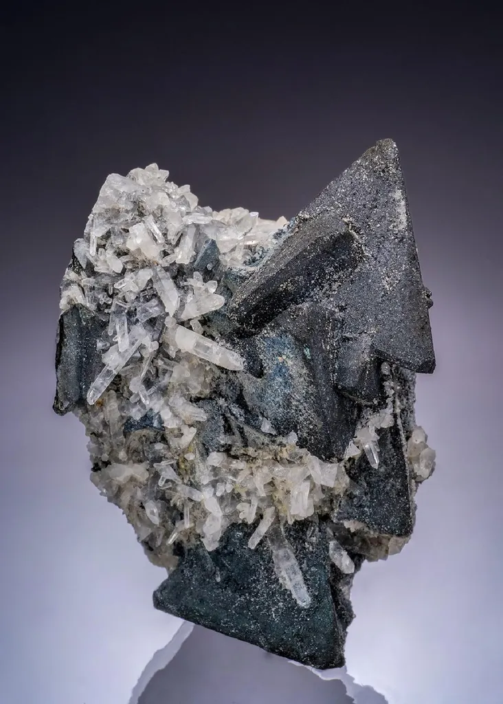 TENNANTITE with QUARTZ