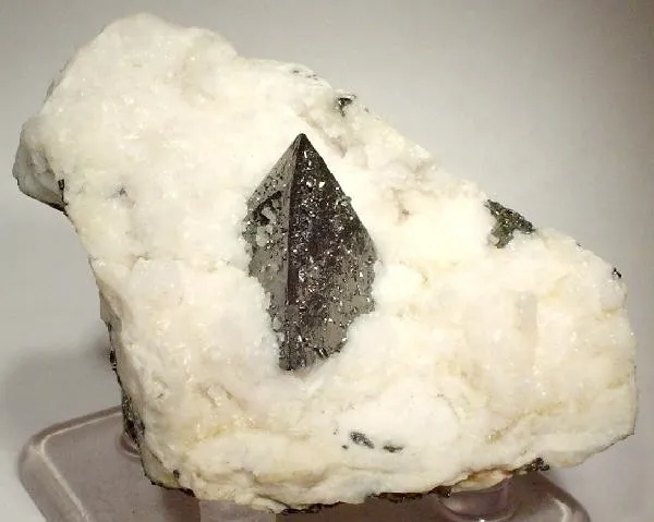 Tetrahedrite, Calcite image