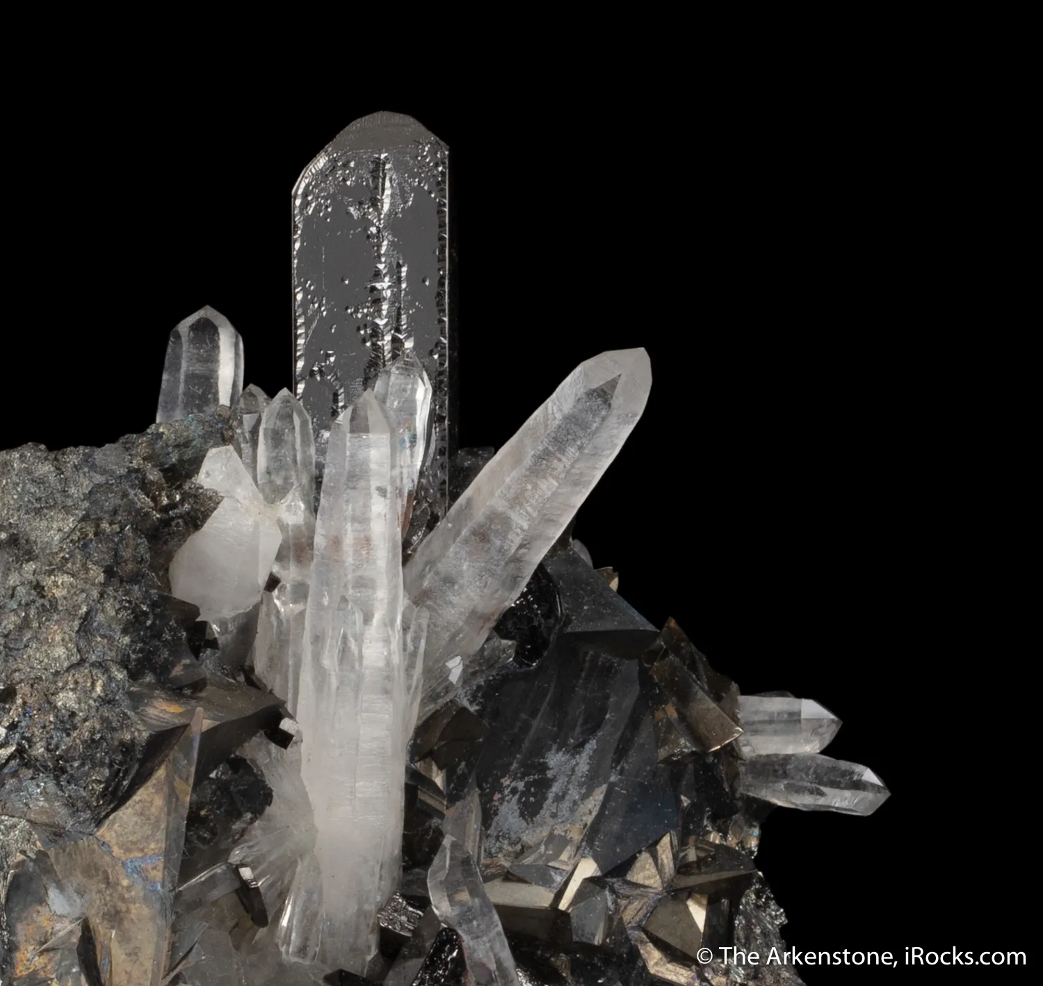 Tetrahedrite, Hubnerite, Quartz and Pyrite - image 3