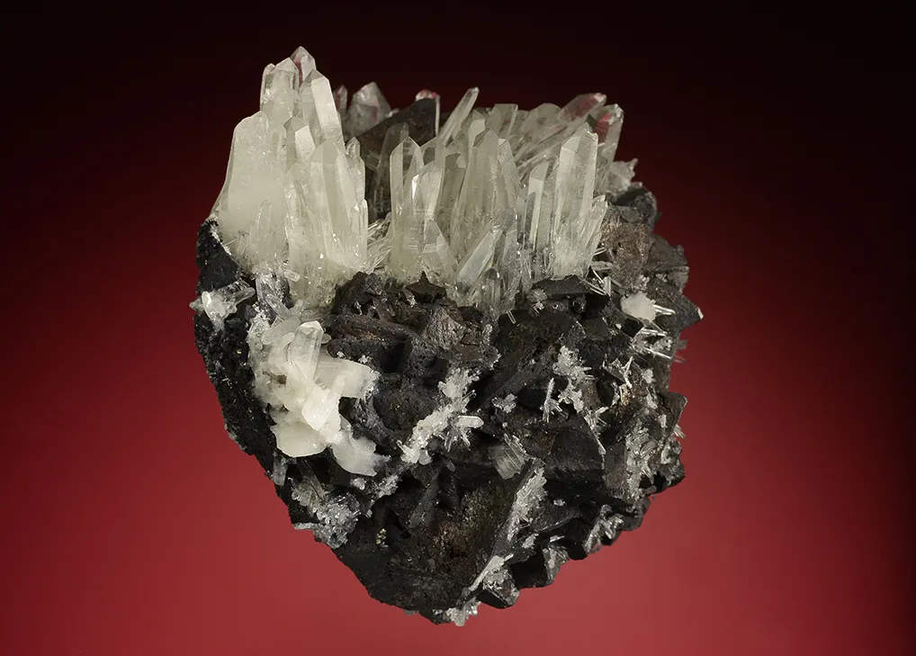 Tetrahedrite on Quartz - image 3