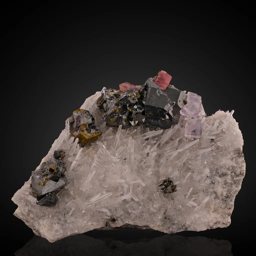 Tetrahedrite, Rhodochrosite, Chalcopyrite, Fluorite image