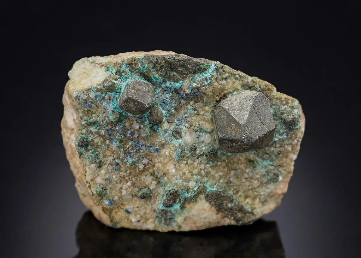 Tetrahedrite-(Zn) - image 1