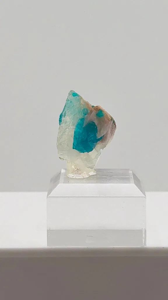 That stunning Blue Paraiba Tourmaline in Quartz from Brazil - image 2