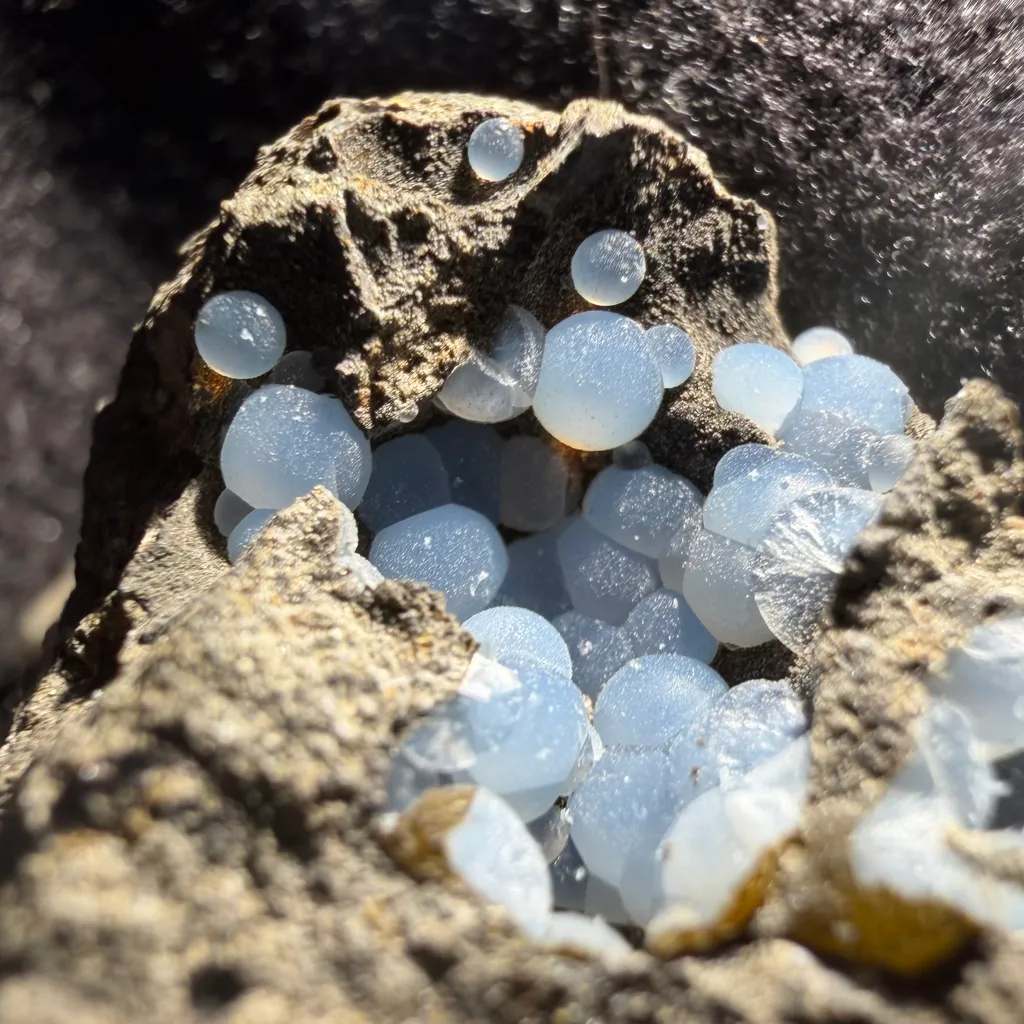 Thomsonite image