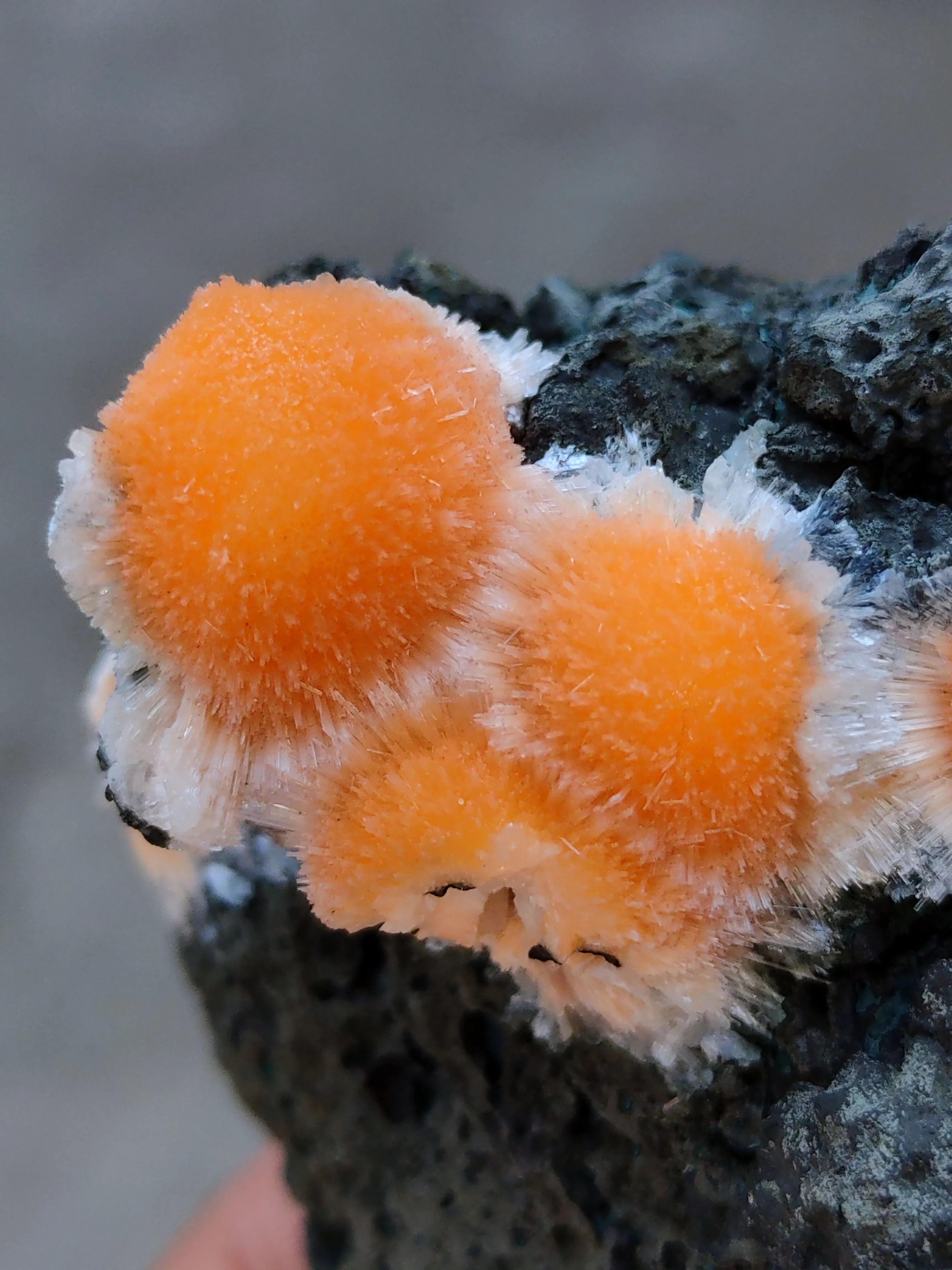 Thomsonite balls on Matrix - image 5