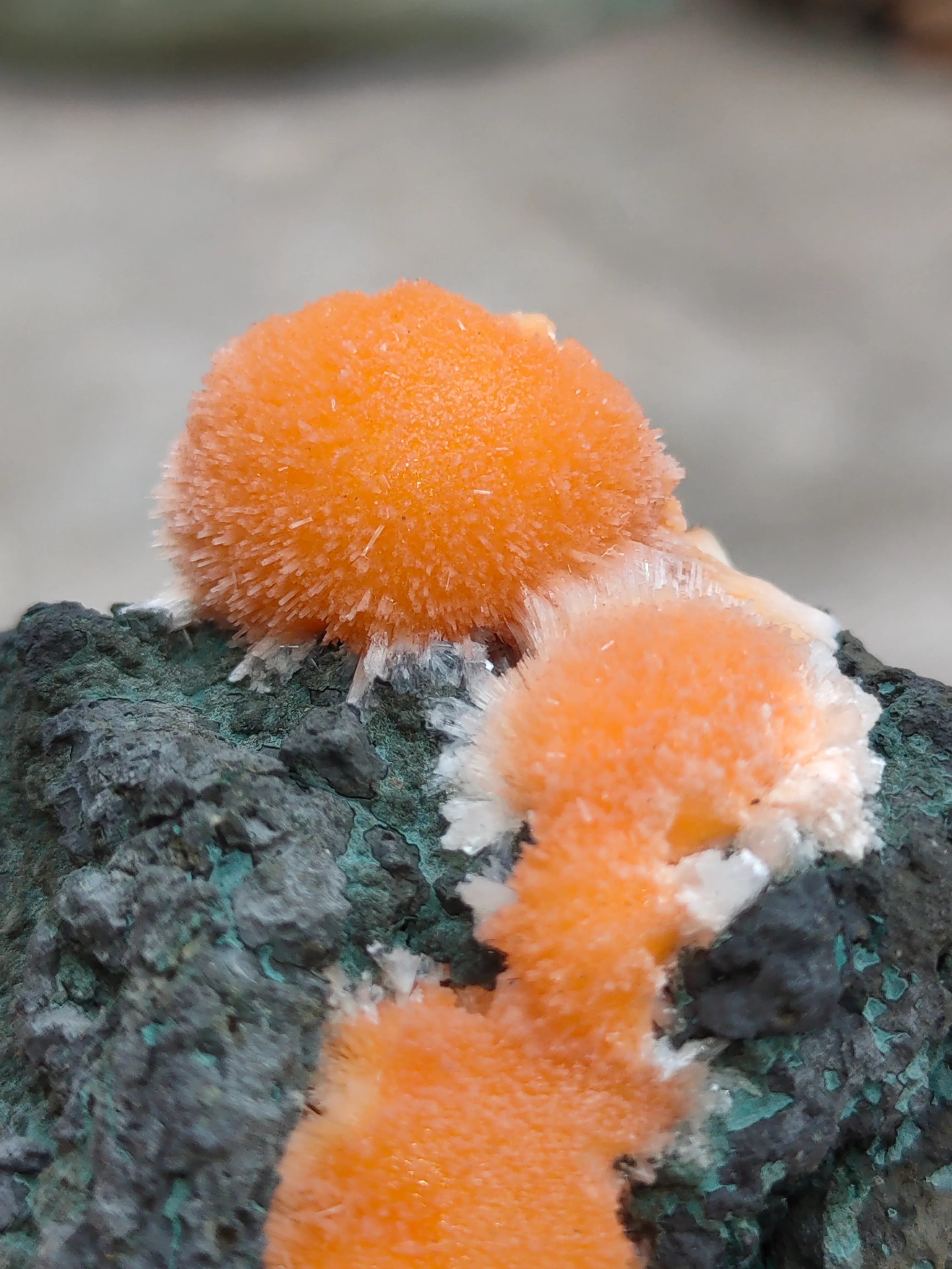 Thomsonite balls on Matrix - image 3