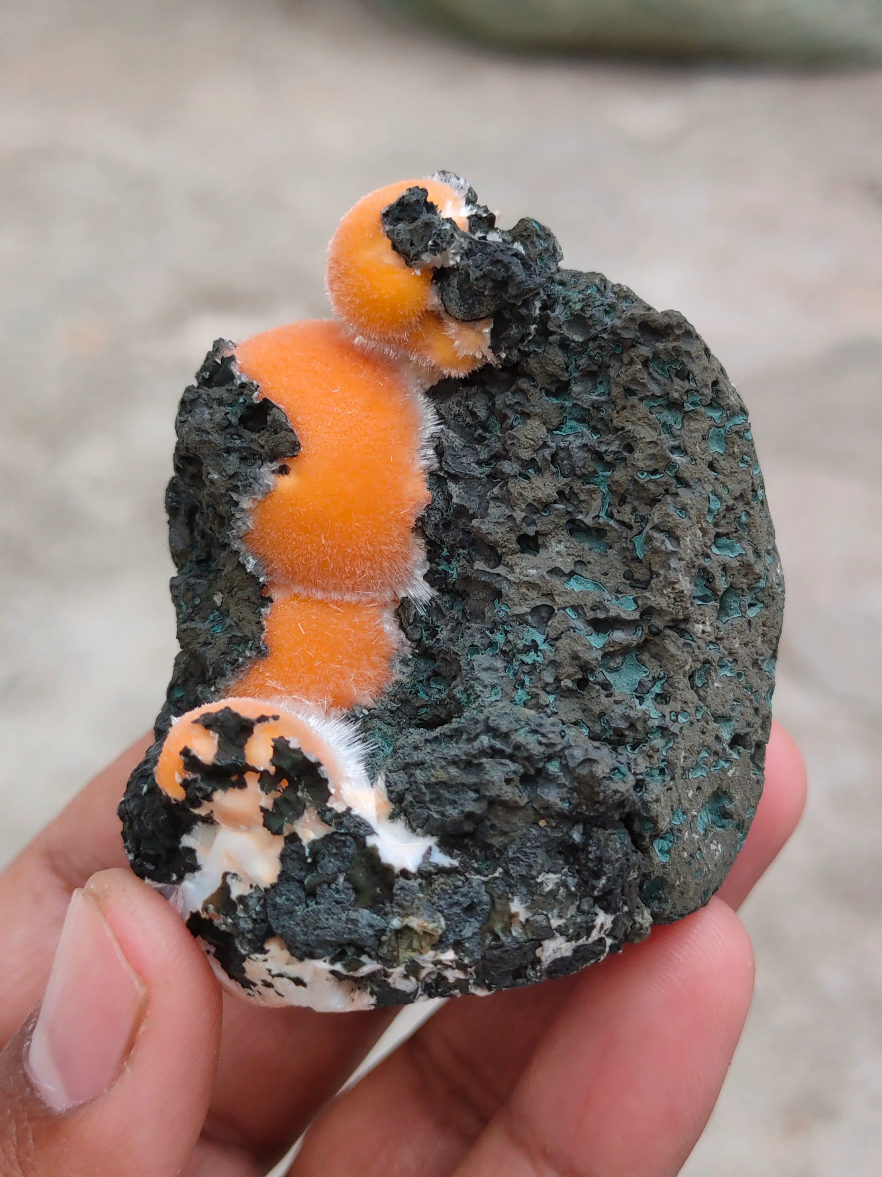 Thomsonite balls on Matrix - image 6