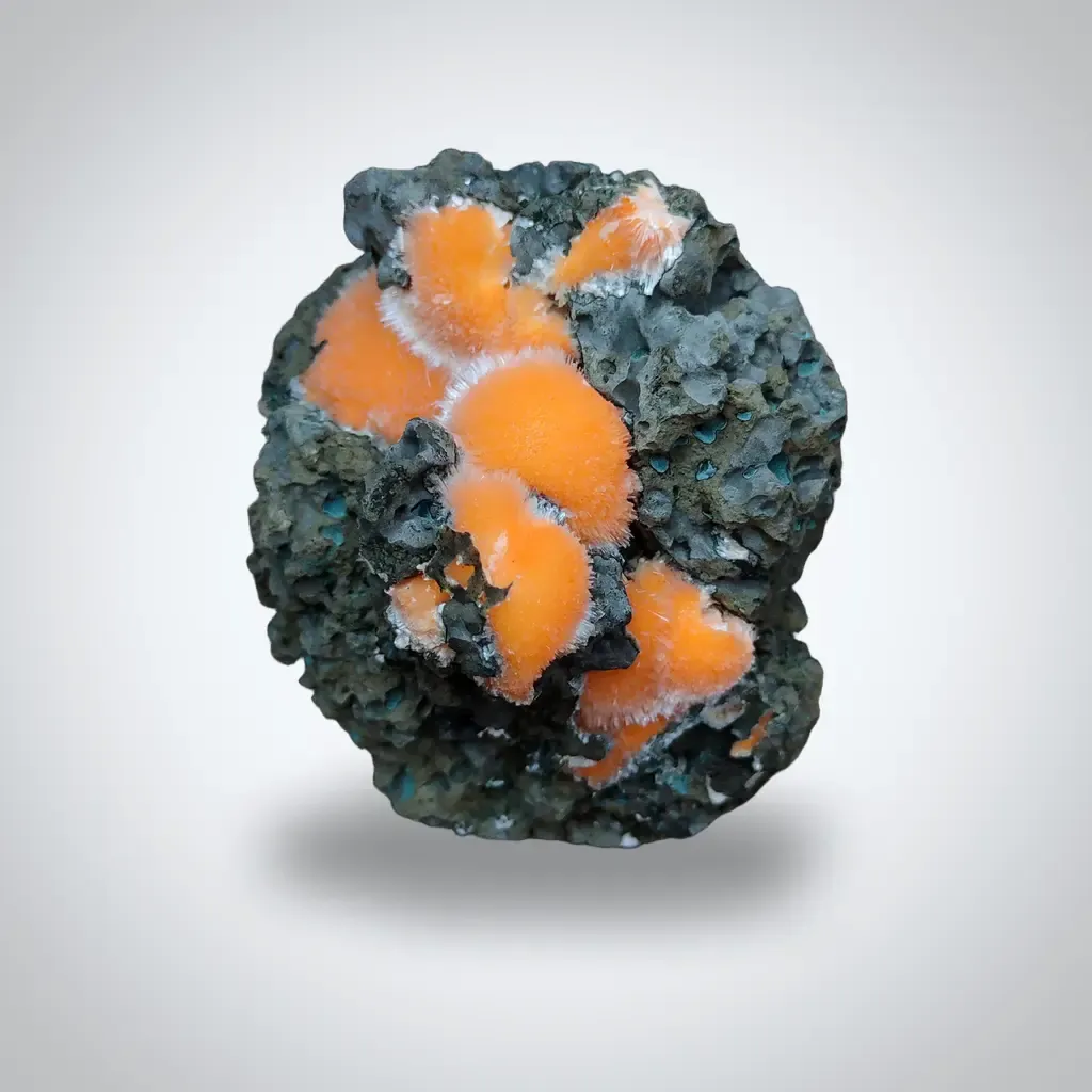 Thomsonite balls on Matrix