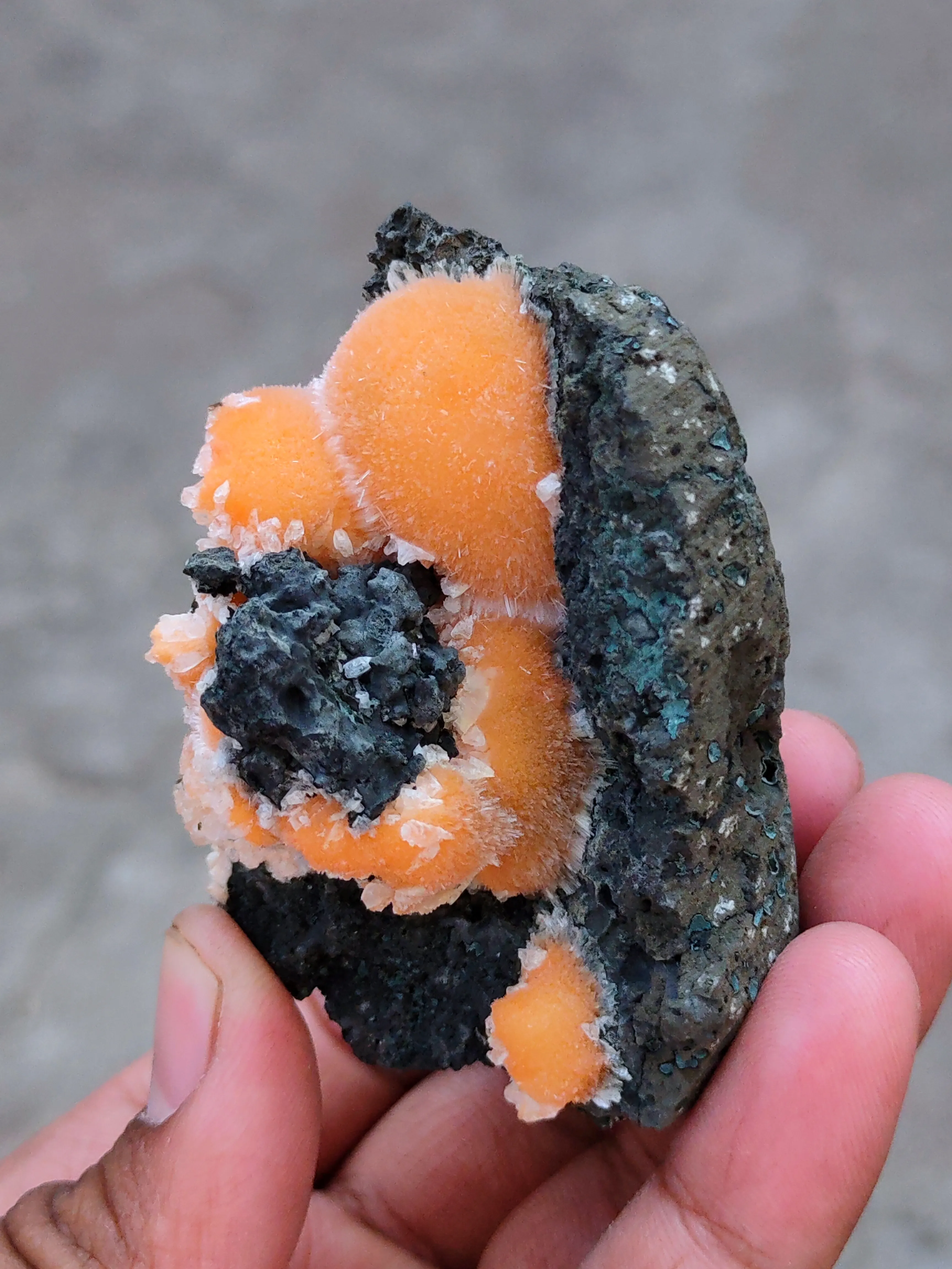 Thomsonite balls on Matrix - image 2