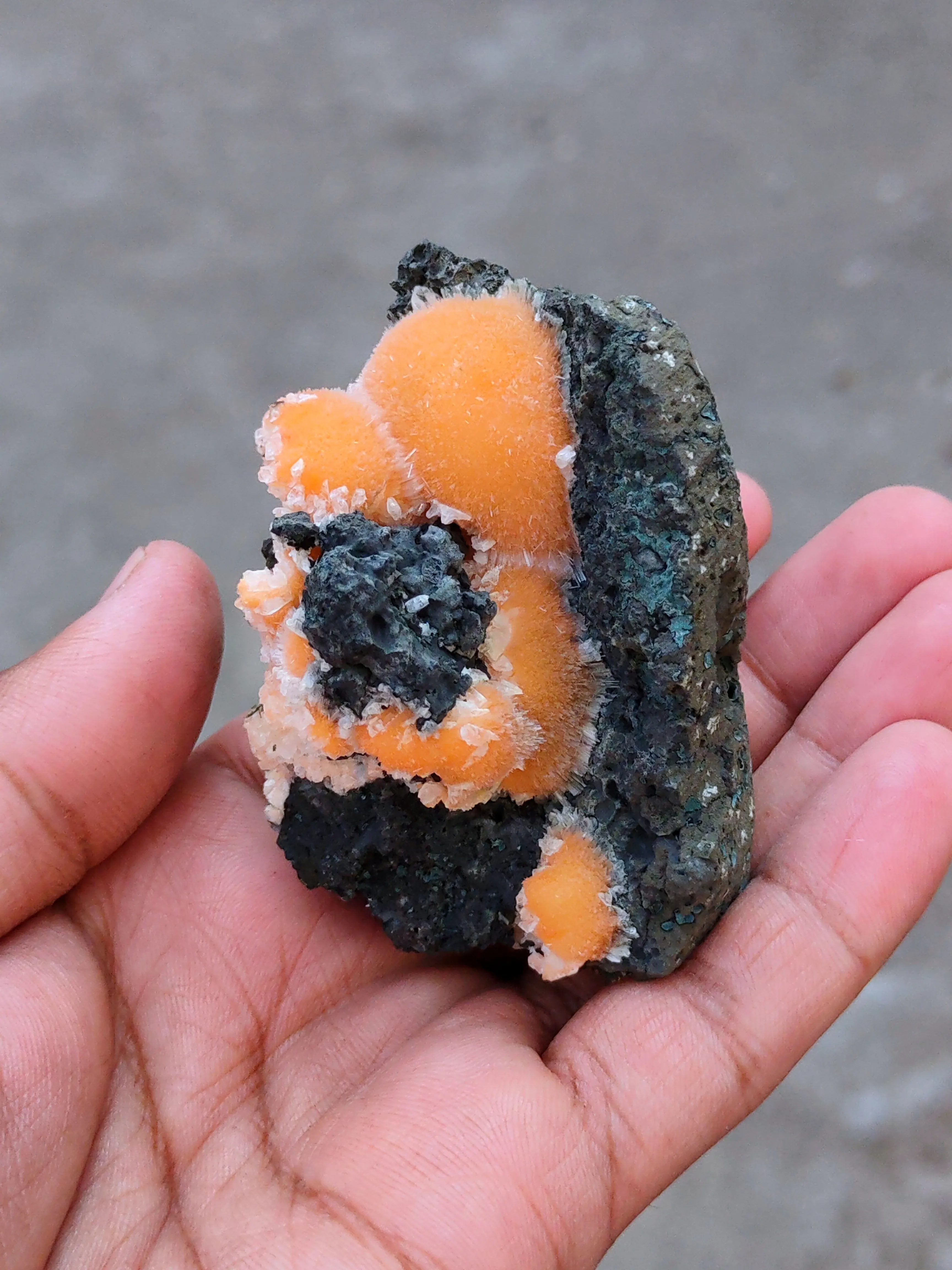 Thomsonite balls on Matrix - image 6