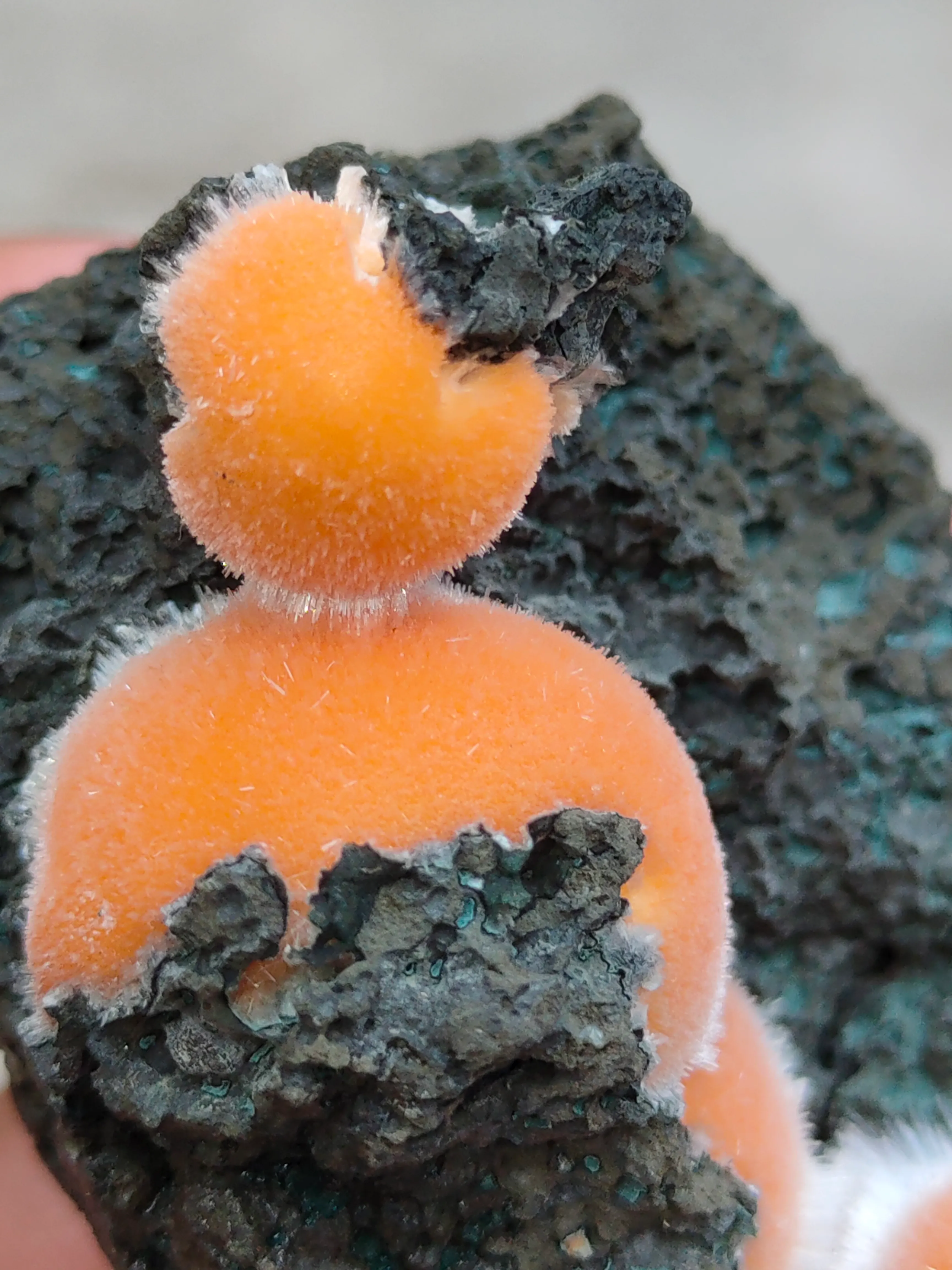 Thomsonite balls on Matrix - image 2