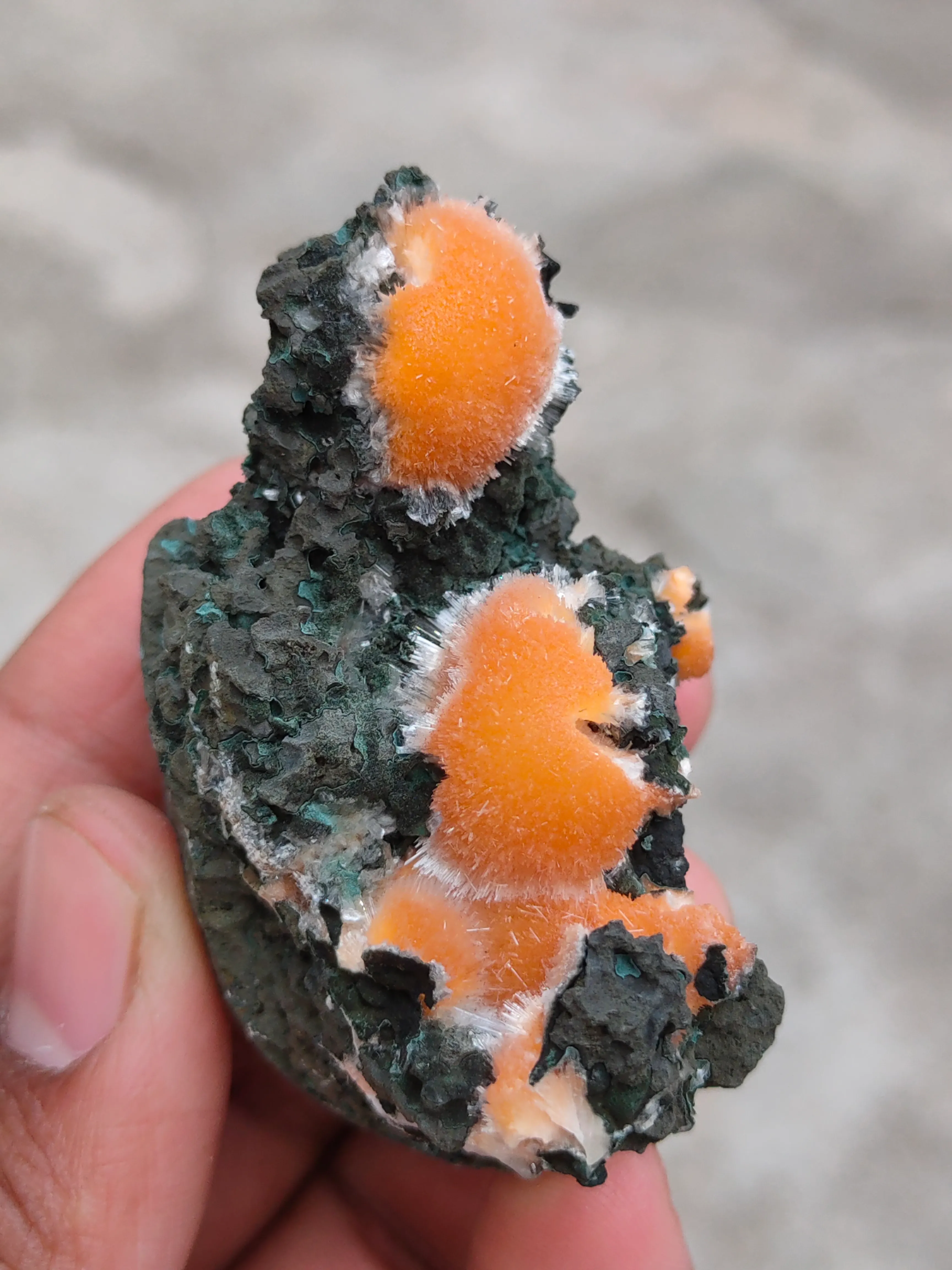 Thomsonite balls on Matrix - image 2