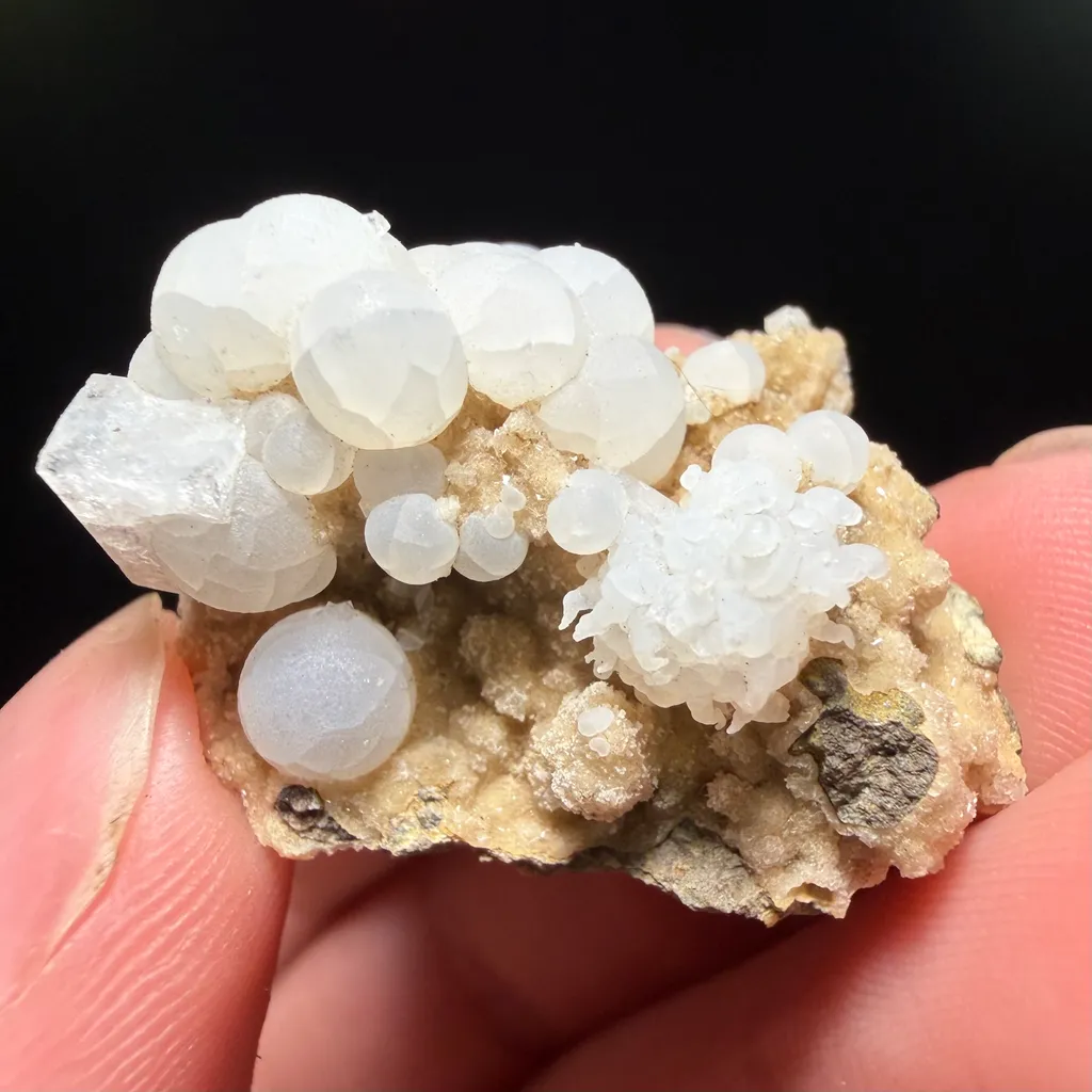 Thomsonite, Chabazite image