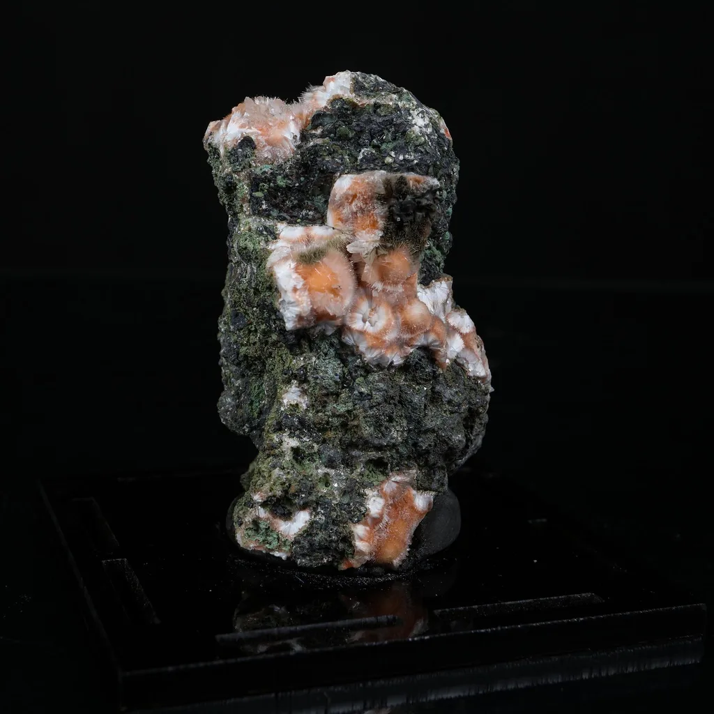 Thomsonite from Deshgaon, Madhya Pradesh, India - image 4