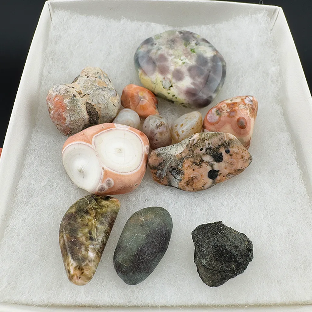 Thomsonite set - image 1