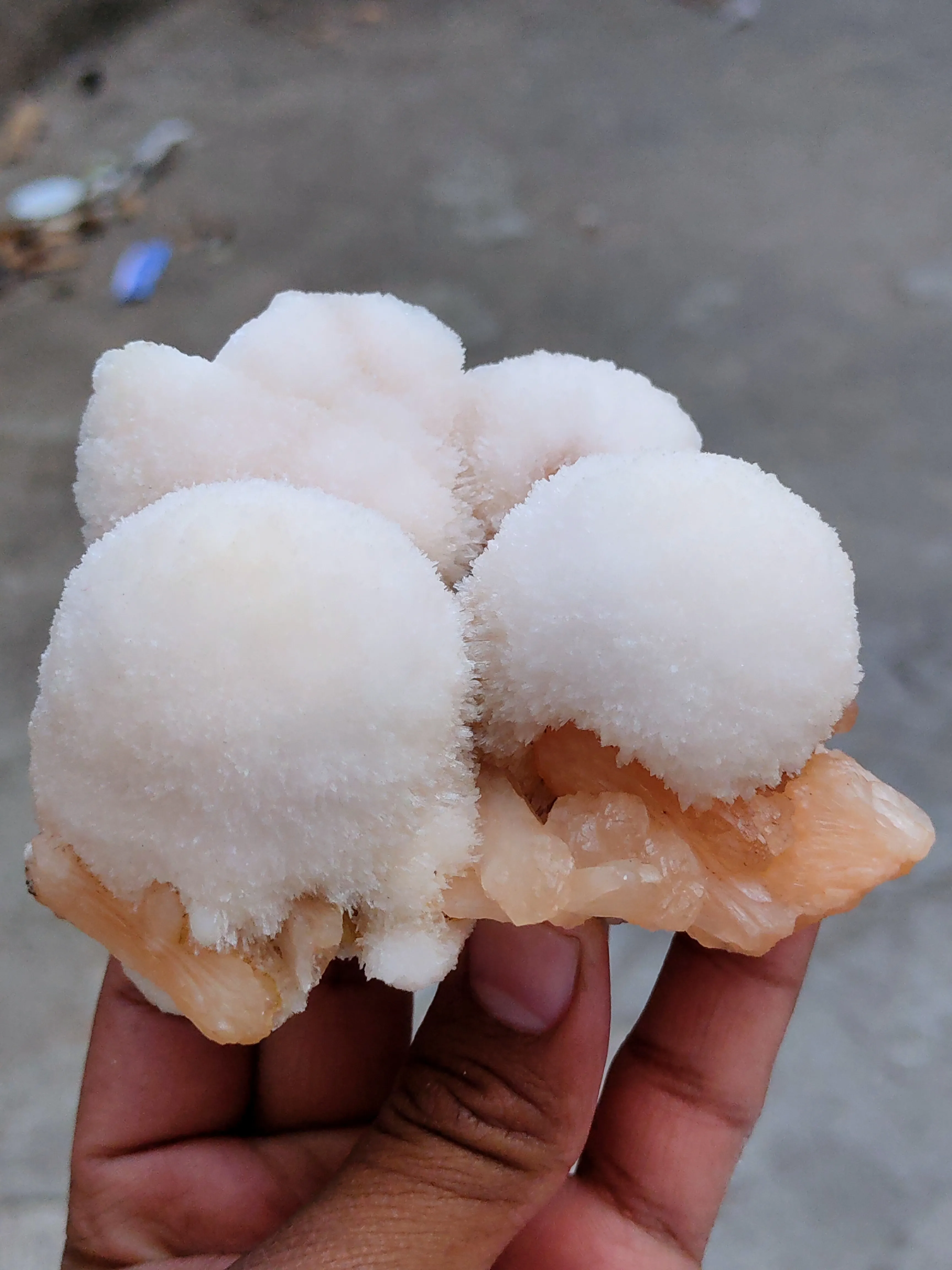 Thomsonite with Stilbite - image 6