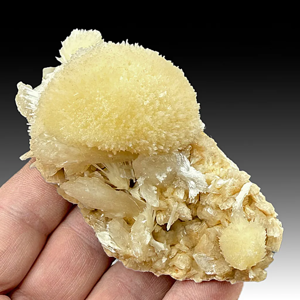 Thomsonite with Stilbite image