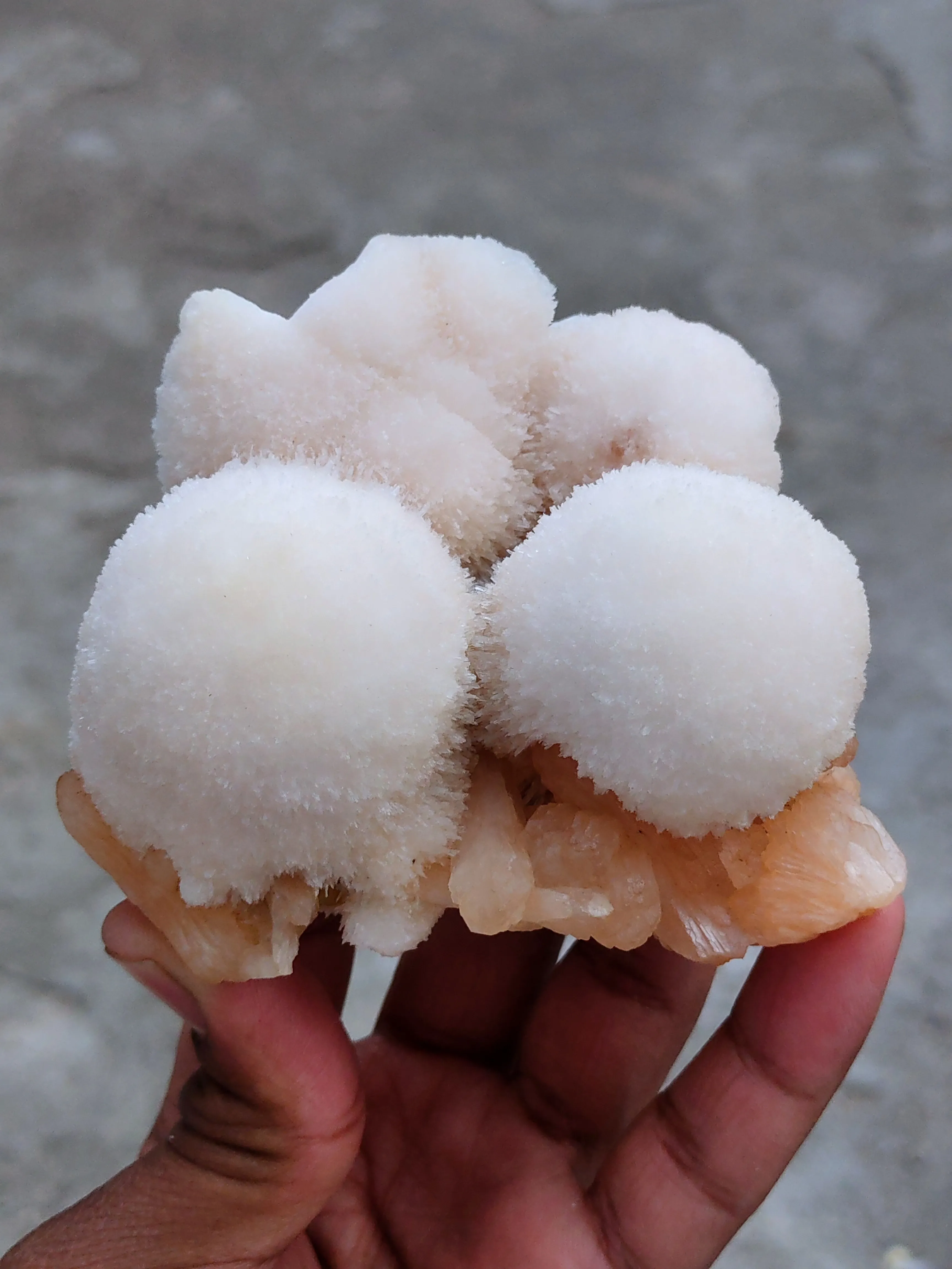 Thomsonite with Stilbite - image 2