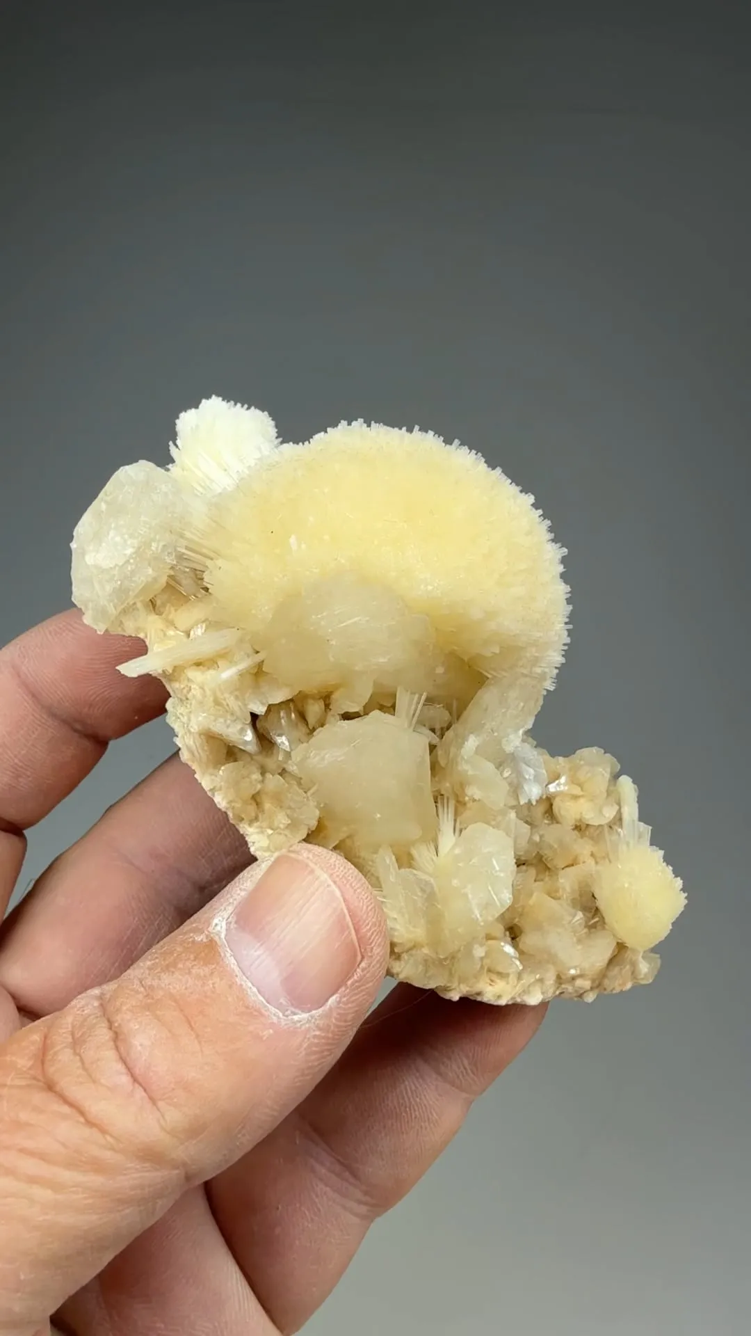 Thomsonite with Stilbite - image 2