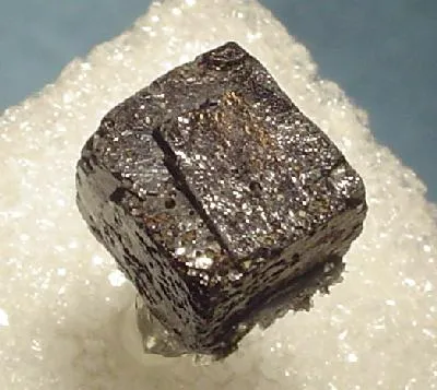 Thorianite image
