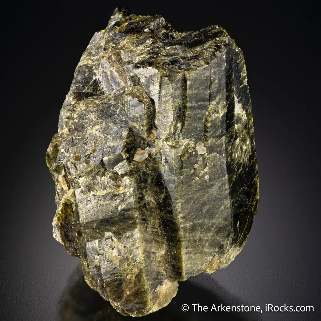 Thortveitite image