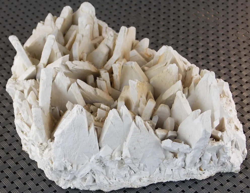 Tincalconite grouping - image 1