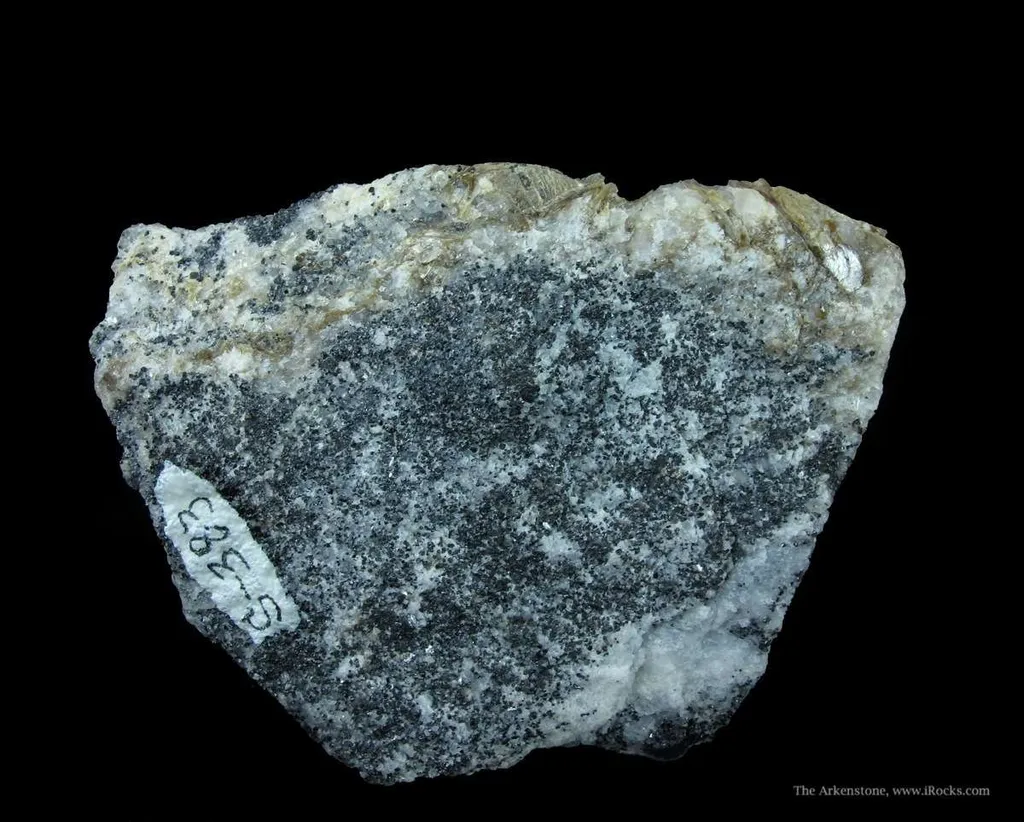 Tinzenite (Tl) in Calcite and Hematite - image 3