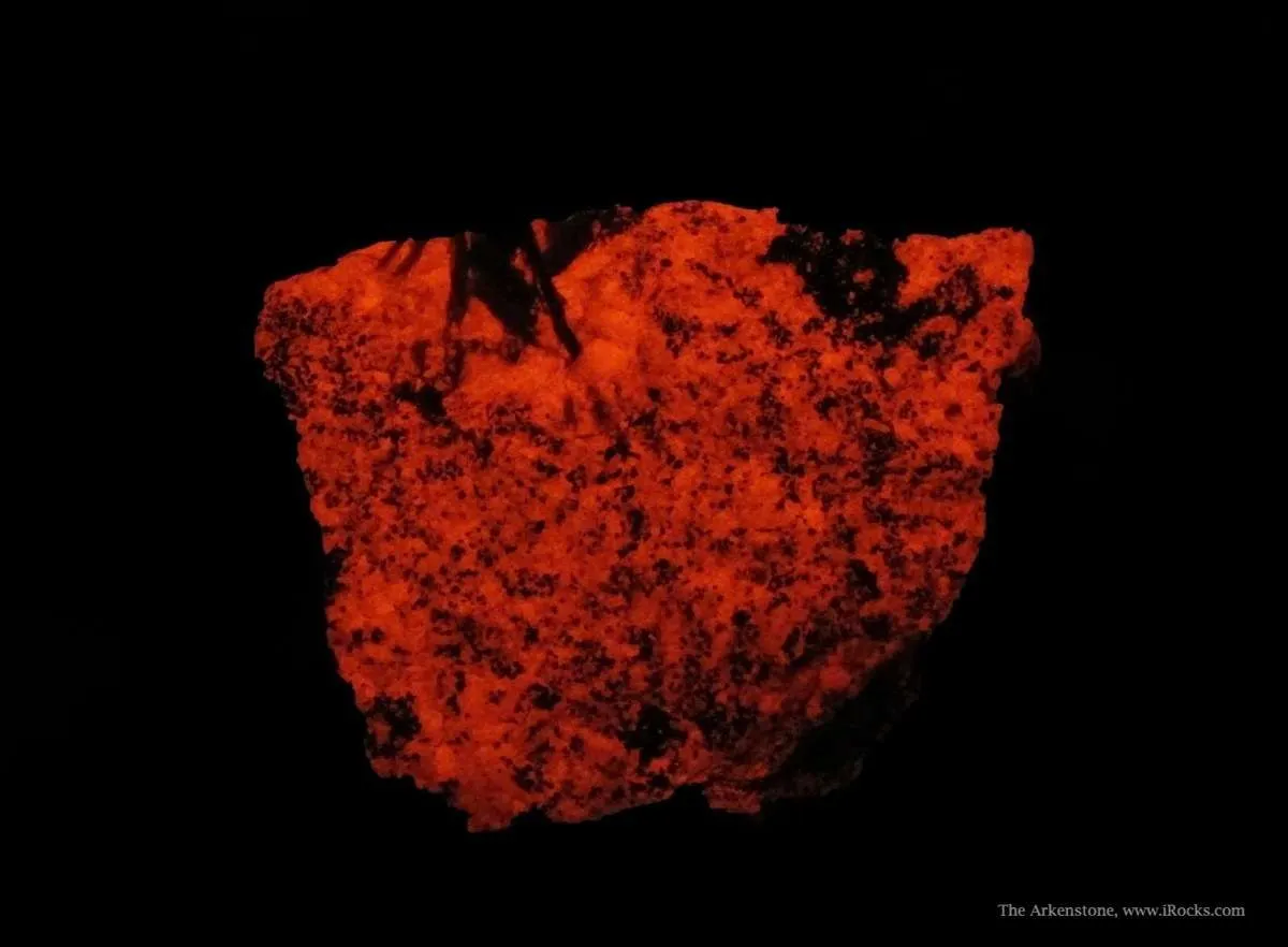 Tinzenite (Tl) in Calcite and Hematite - image 6