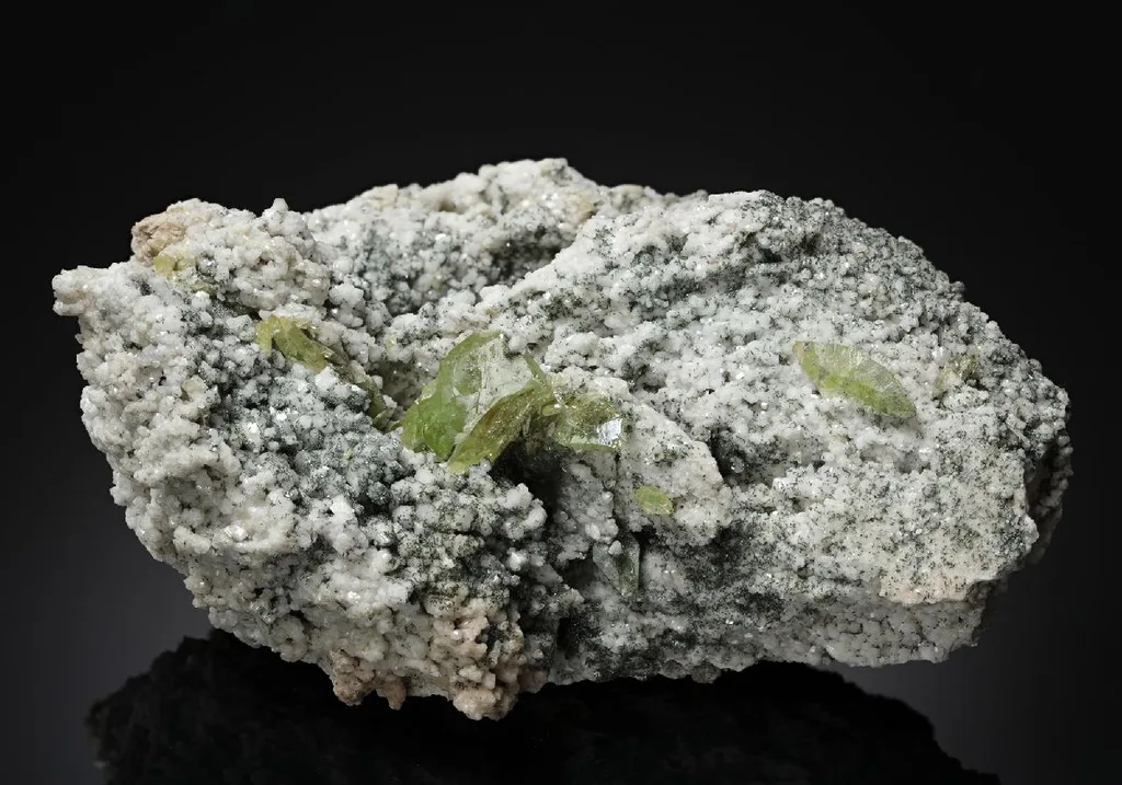 Titanite image