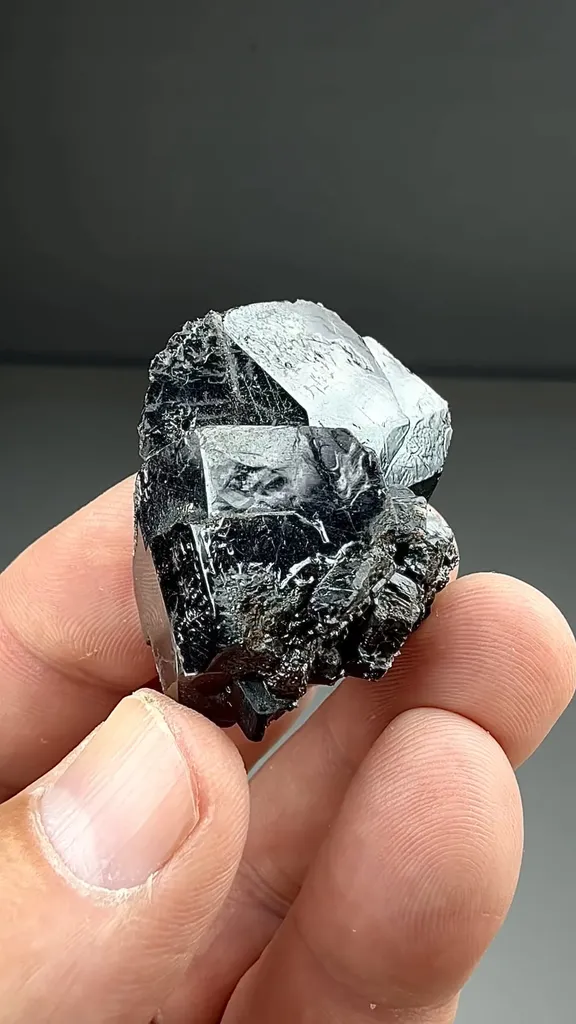 Titanite (717) - image 2