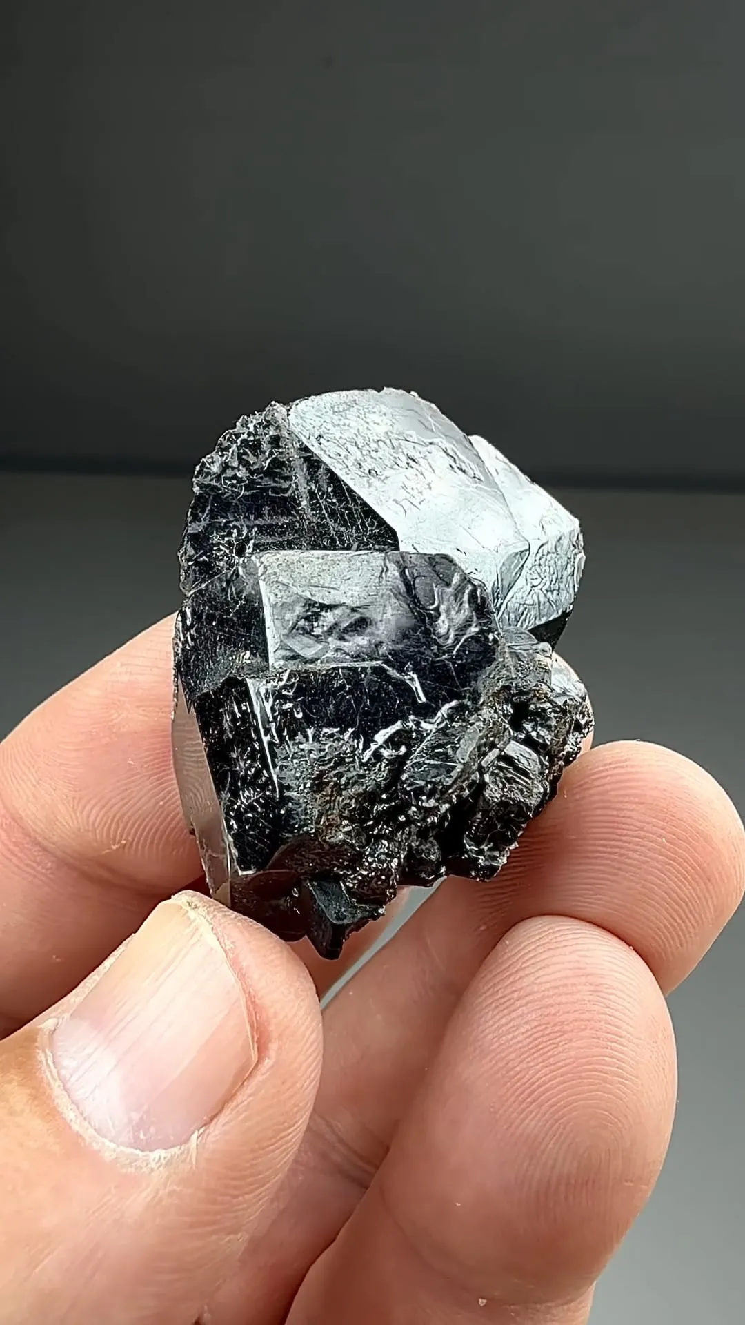 Titanite (717) - image 2