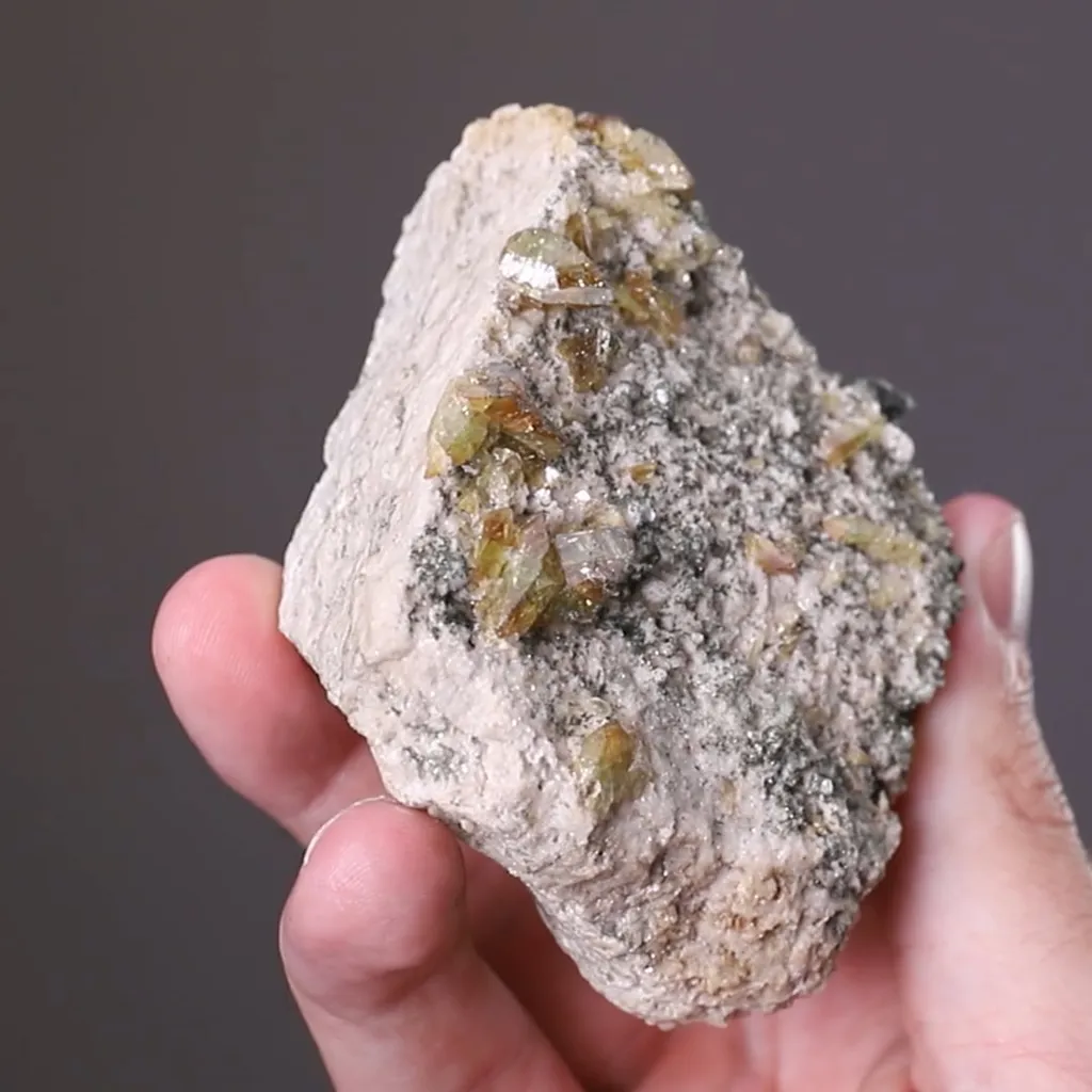 Titanite - image 2
