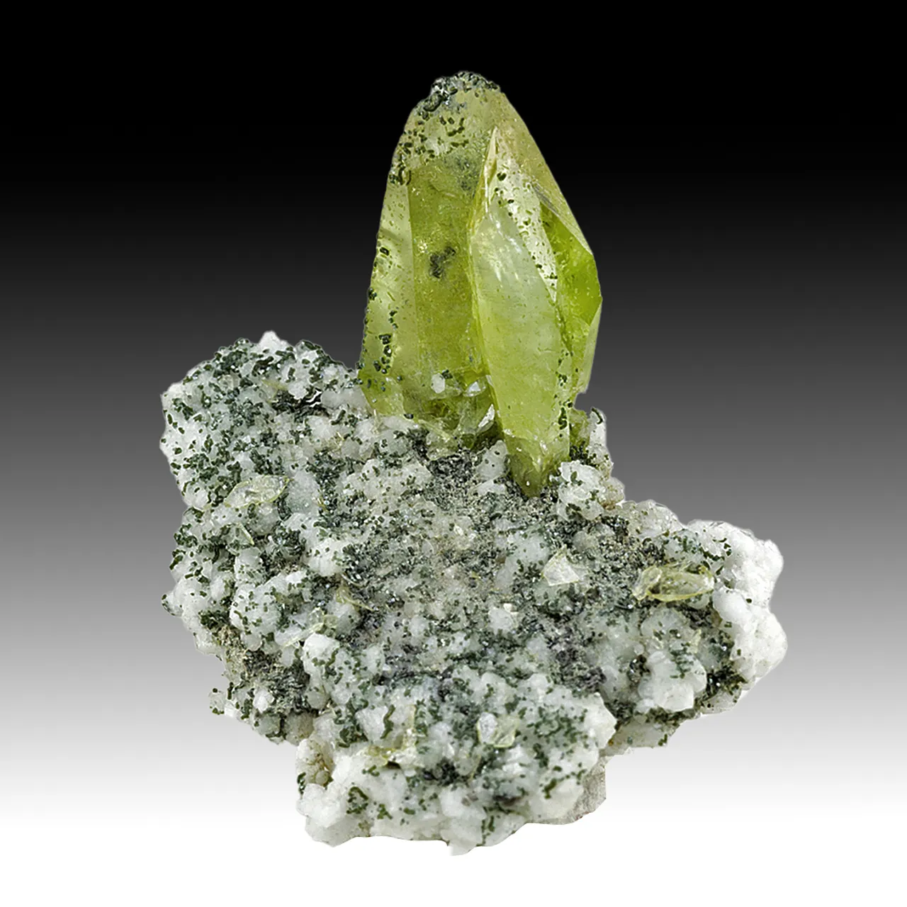 Titanite - image 1