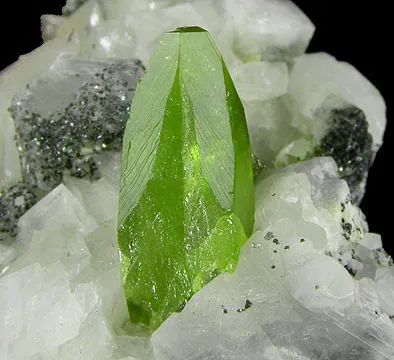 Titanite, Adularia, Clinochlore - image 2