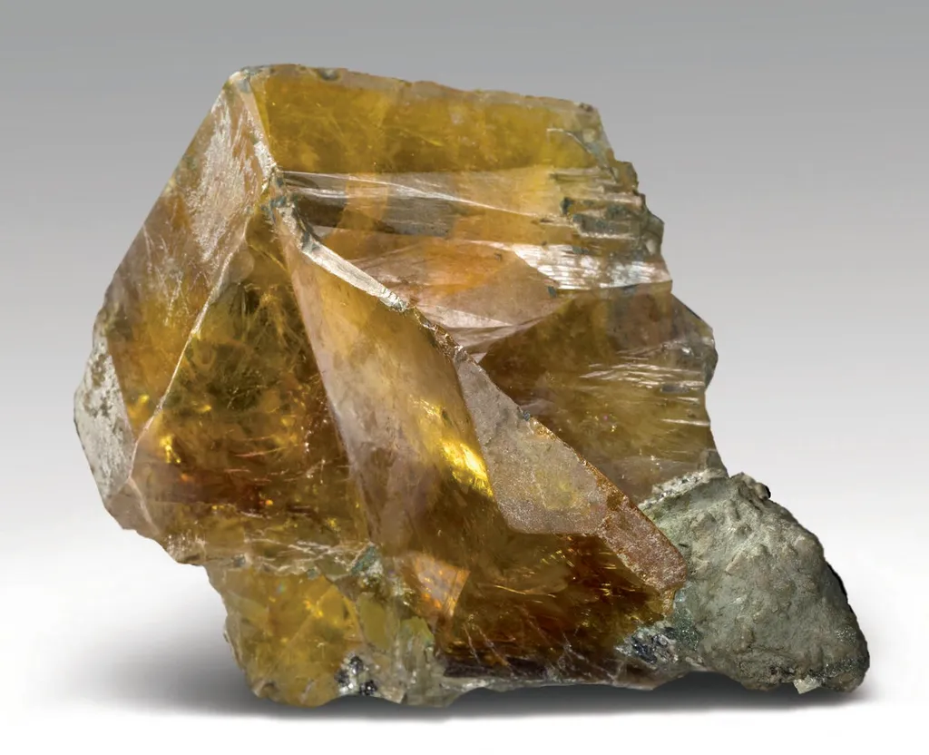 Titanite - image 1