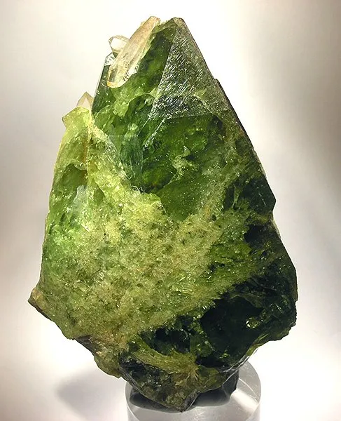 Titanite - image 1