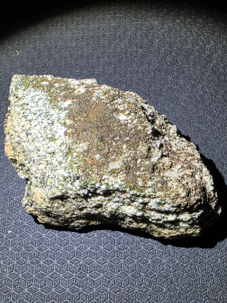 Titanite - image 5