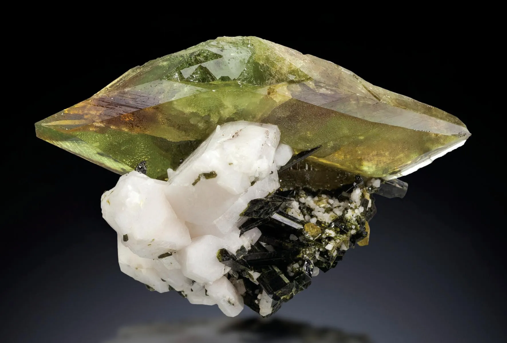 Titanite, Epidote, Albite - image 1