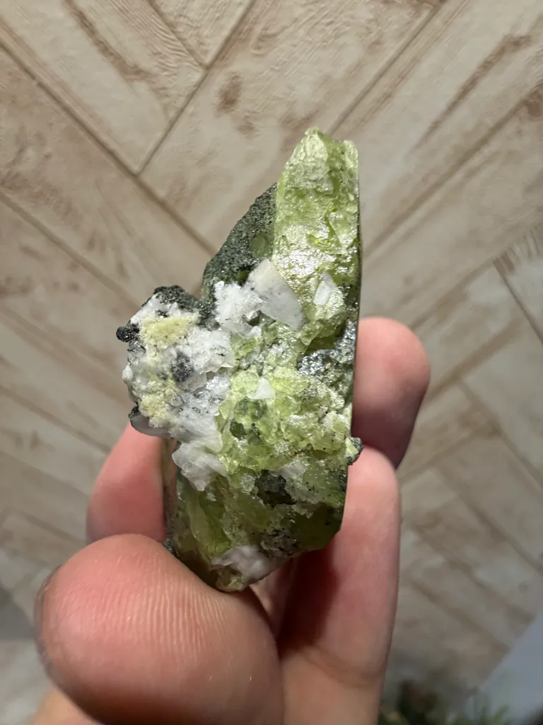 Titanite from Pakistan, Gilgit-Baltistan, Skardu District, Shigar Valley - image 5