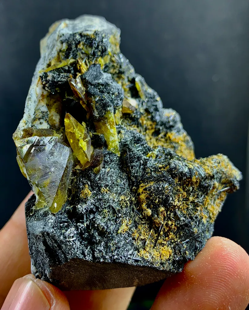 Titanite from Pakistan, Khyber Pakhtunkhwa Province, Hameed Abad Kafoor Dheri, Zagi Mountain - image 9