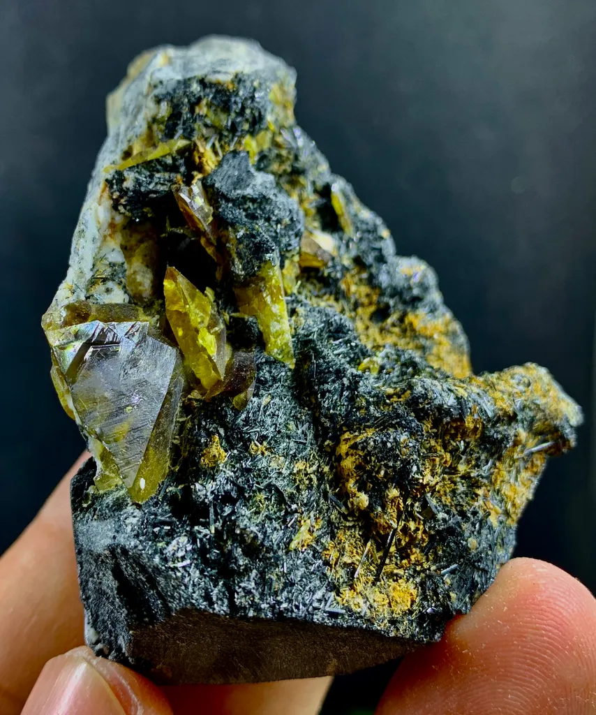 Titanite from Pakistan, Khyber Pakhtunkhwa Province, Hameed Abad Kafoor Dheri, Zagi Mountain - image 4