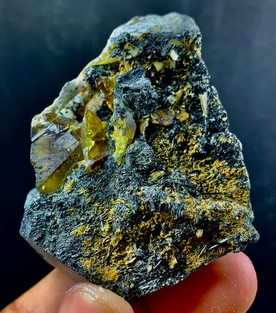 Titanite from Pakistan, Khyber Pakhtunkhwa Province, Hameed Abad Kafoor Dheri, Zagi Mountain - image 10