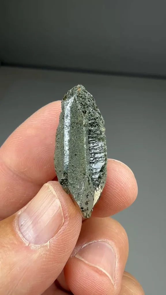 Titanite from Tormiq Valley, Haramosh Mts., Roundu District, Gilgit-Baltistan, Pakistan - image 2