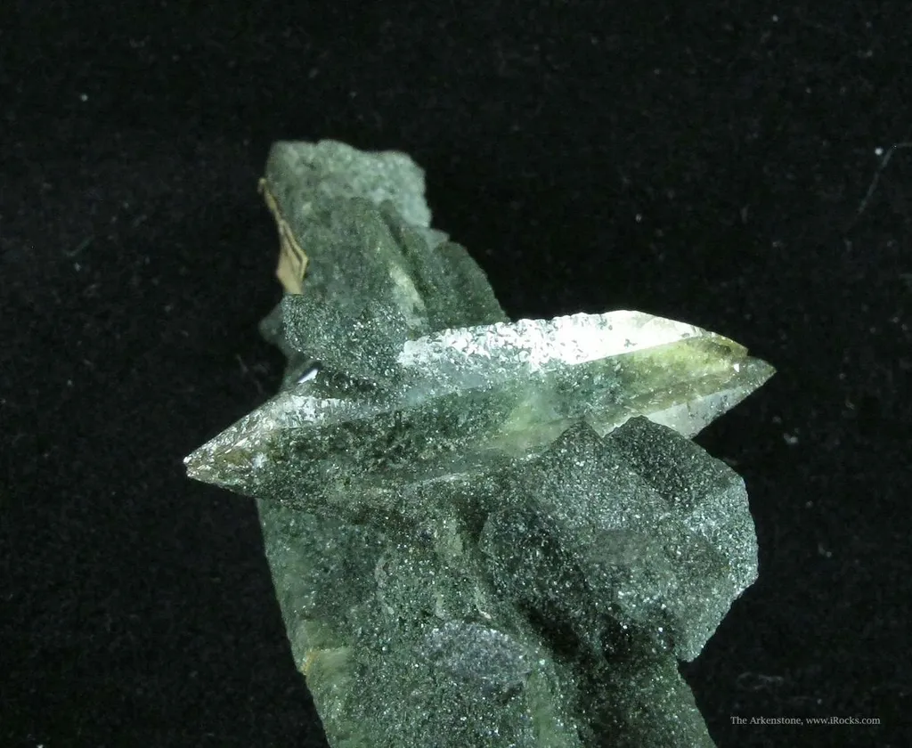 Titanite Included By Chlorite - image 6