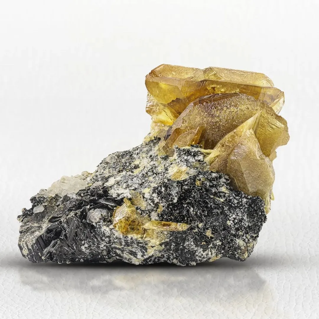 Titanite on Matrix - image 1