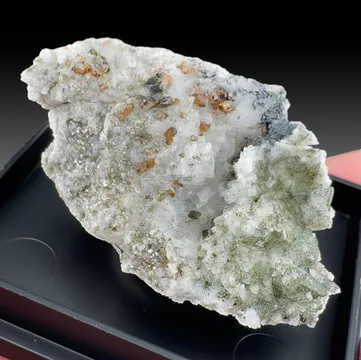 titanite with Adularia, Chlorite