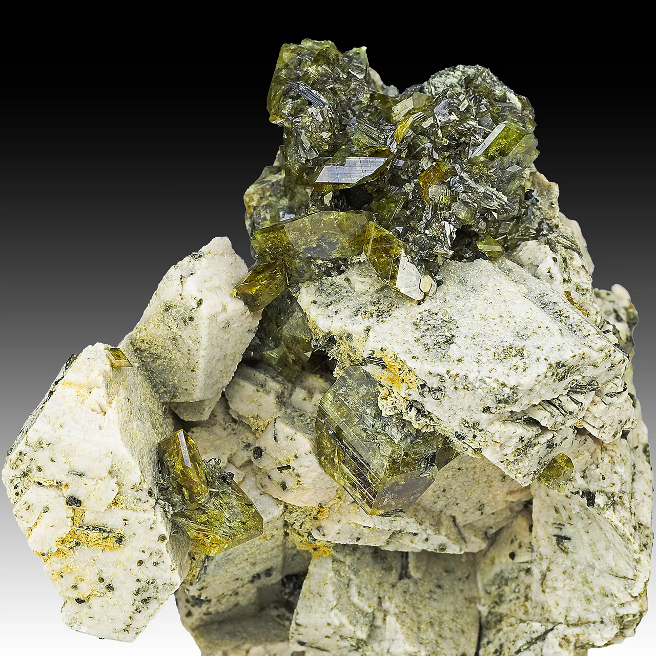 Titanite with Microcline - image 1