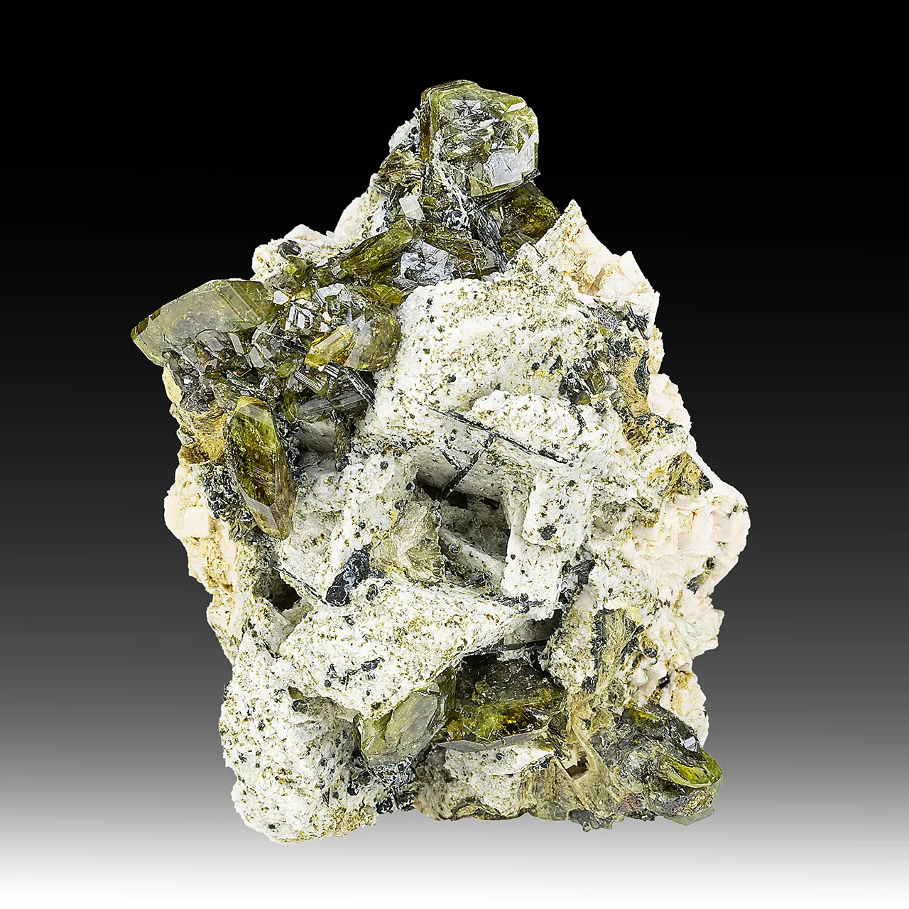 Titanite with Microcline - image 1