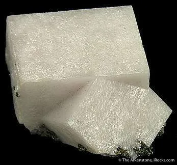 Tn 1081 - Calcite image