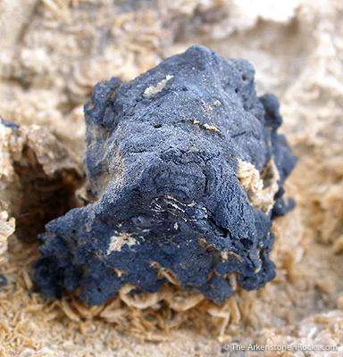 Todorokite on Gypsum - image 2